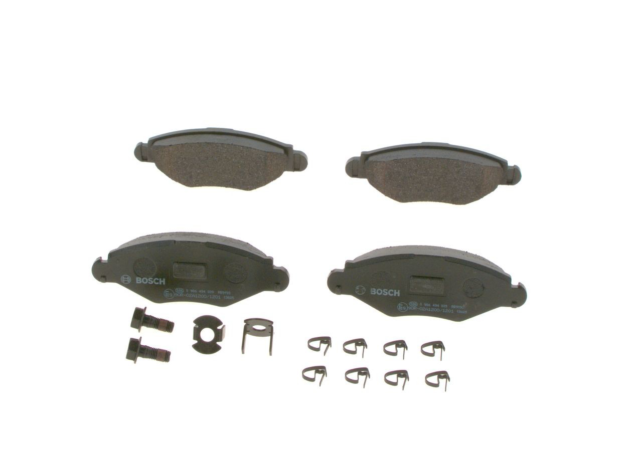 Передние тормозные колодки 0986494039 Bosch