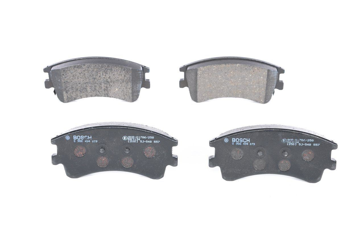 Передние тормозные колодки 0986494079 Bosch