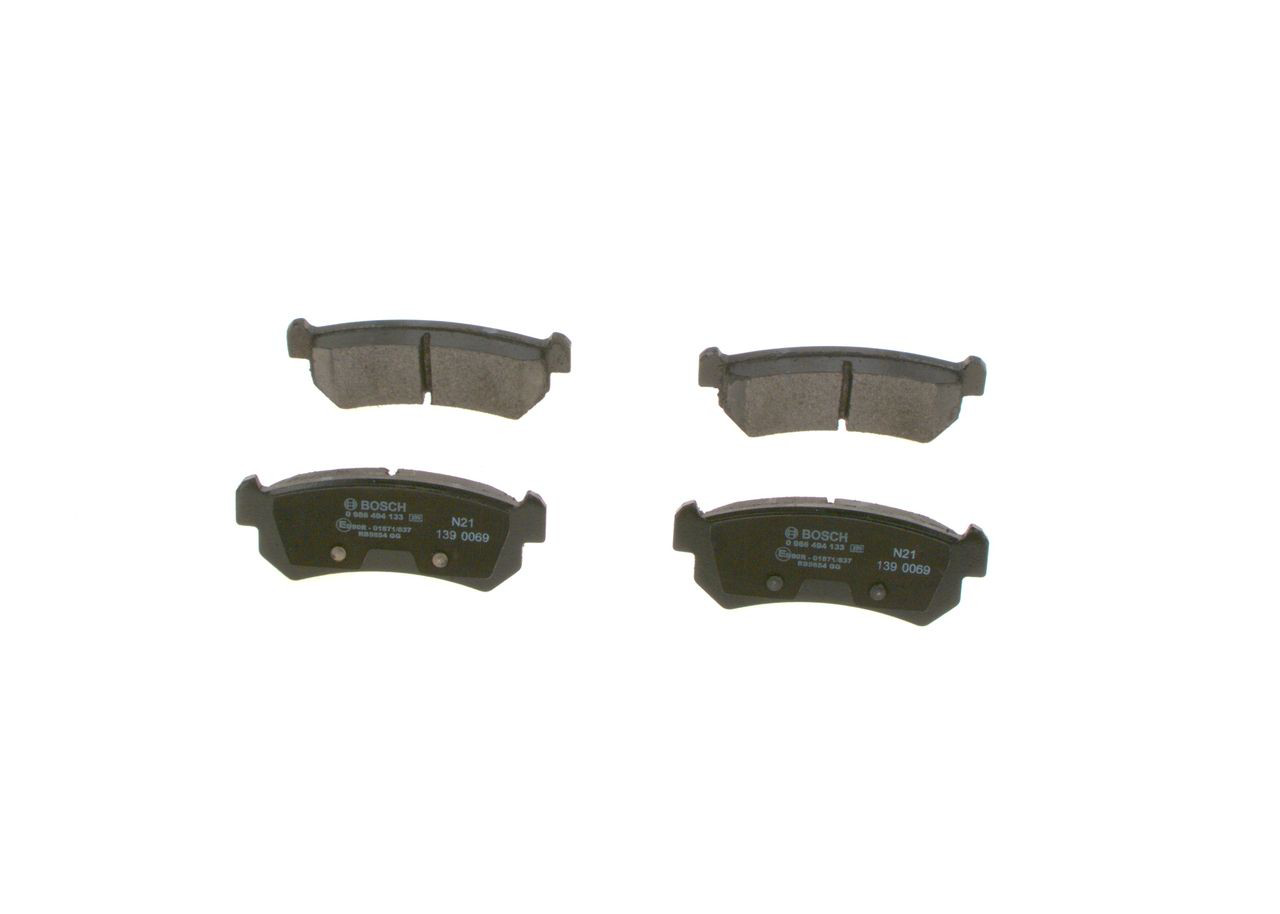 Задние тормозные колодки 0986494133 Bosch
