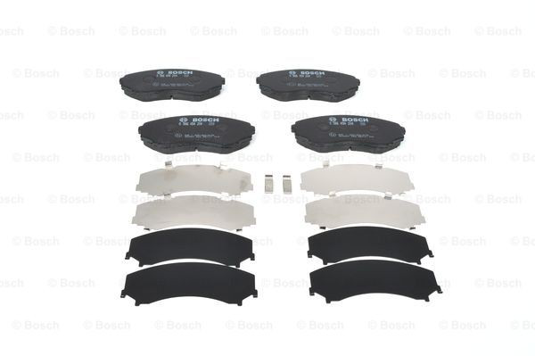 Передние тормозные колодки 0986494204 Bosch