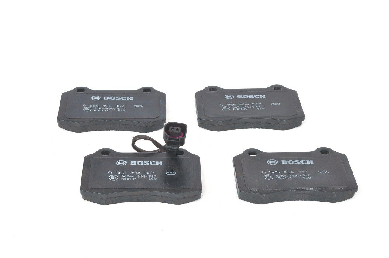Передние тормозные колодки 0986494367 Bosch
