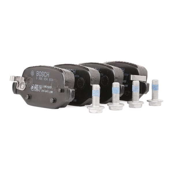 Задние тормозные колодки 0986494934 Bosch