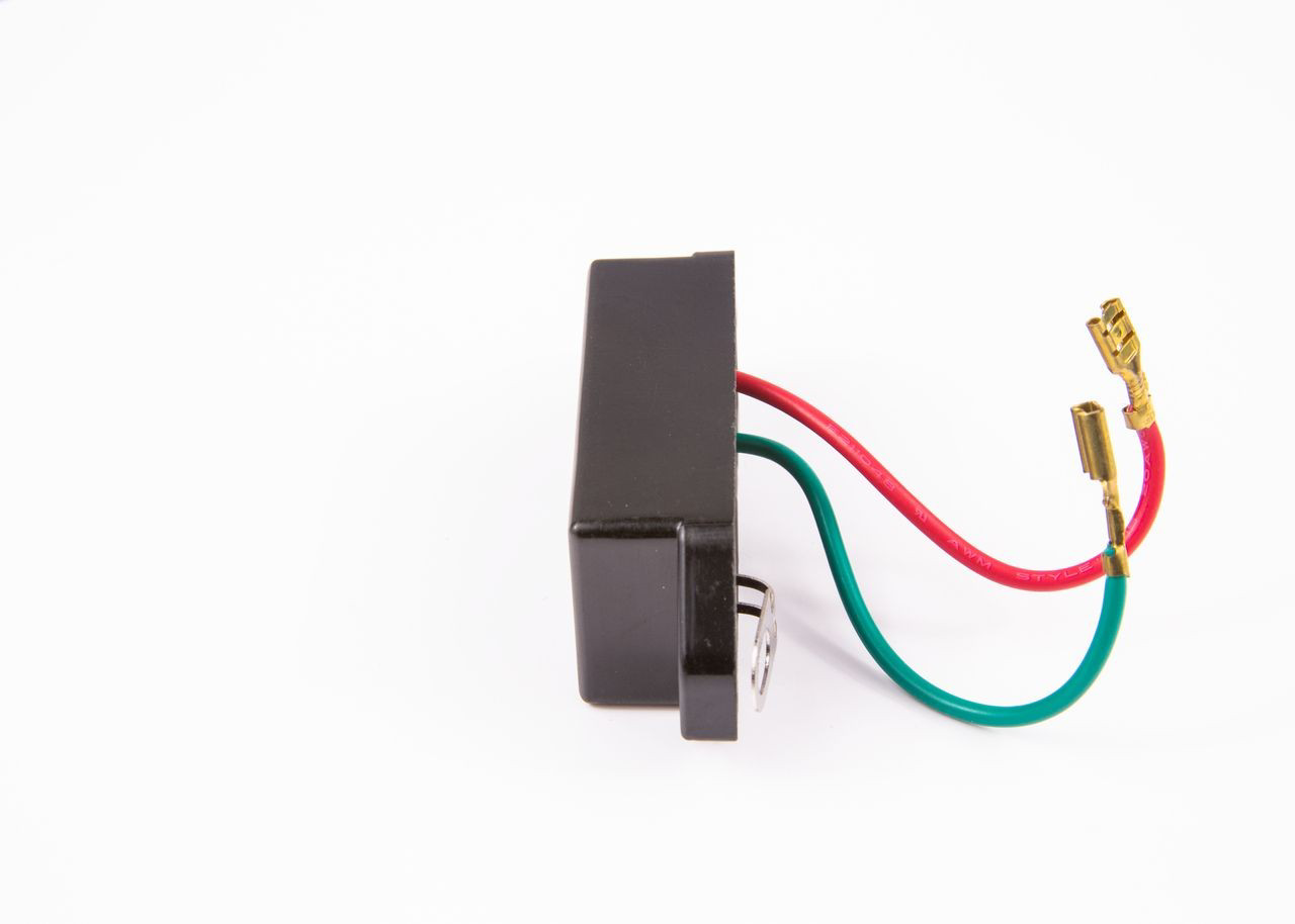 Купить 1986AE0005 Bosch Реле регулятор напряжения генератора