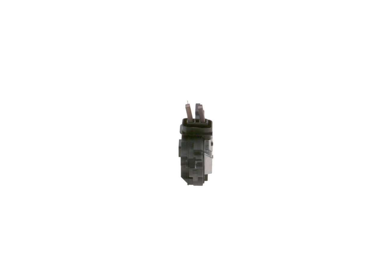 Реле регулятор генератора Bosch 1986AE0066