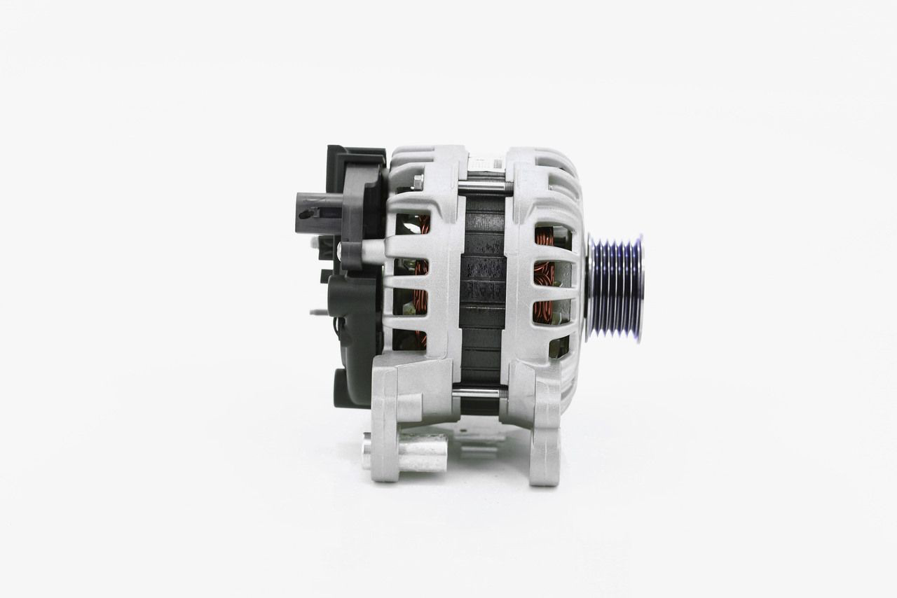 Генератор автомобиля Bosch F000BL06C0