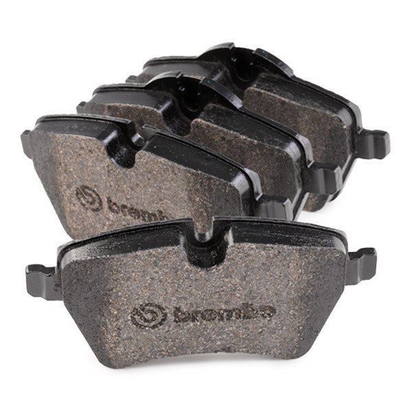 Тормозные колодки Brembo P06051X