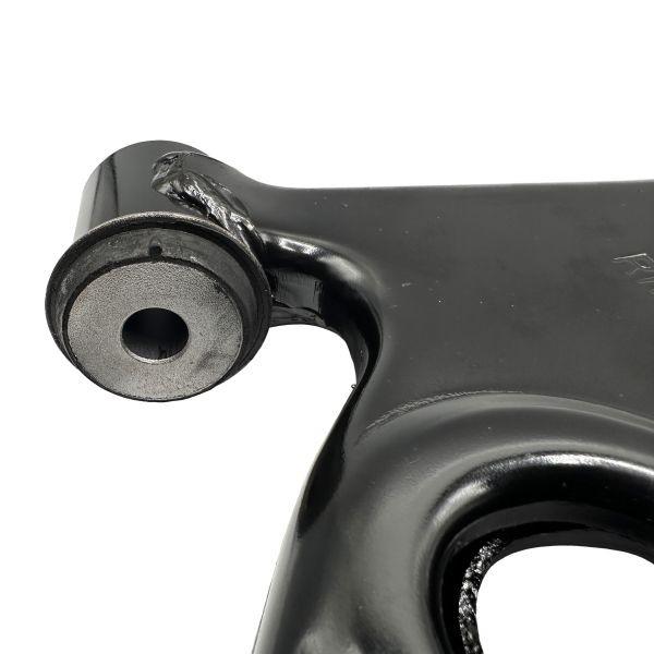 Купить CQ0465R CTR Нижний правый рычаг передней подвески