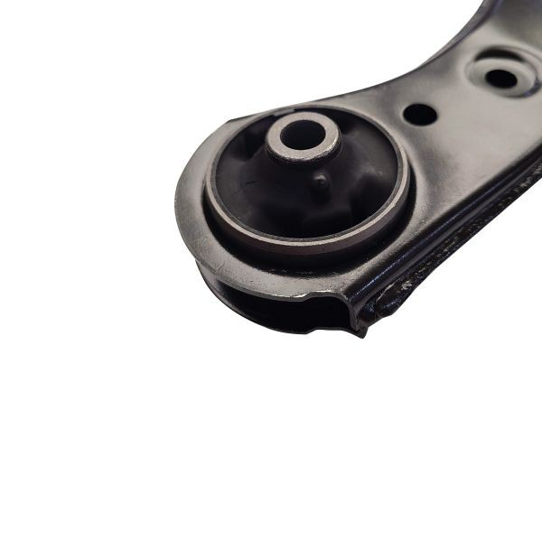 Правый рычаг передней нижней подвески CTR CQ0478R цена, от 60.56 USD