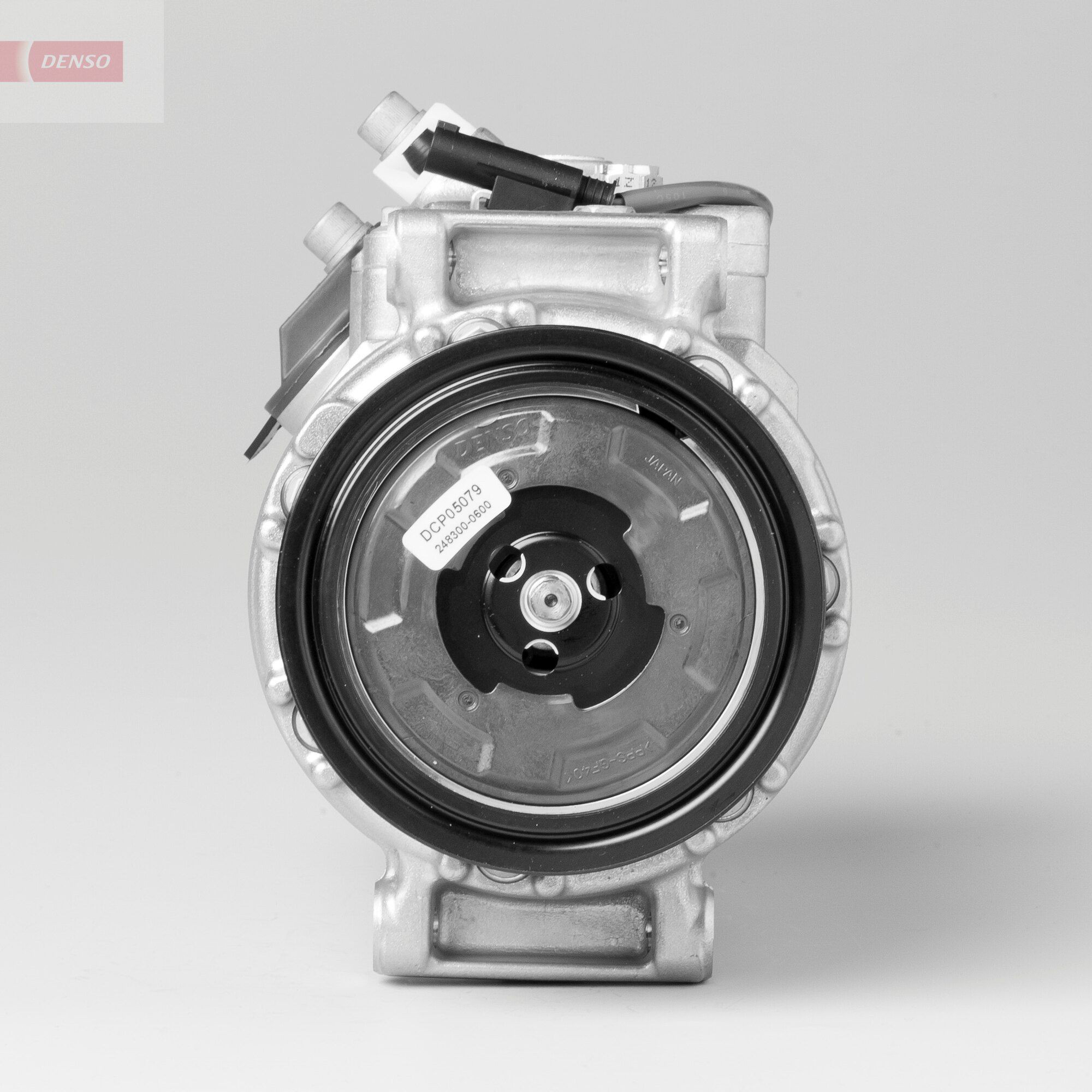 Компрессор кондиционера DCP05079 Denso