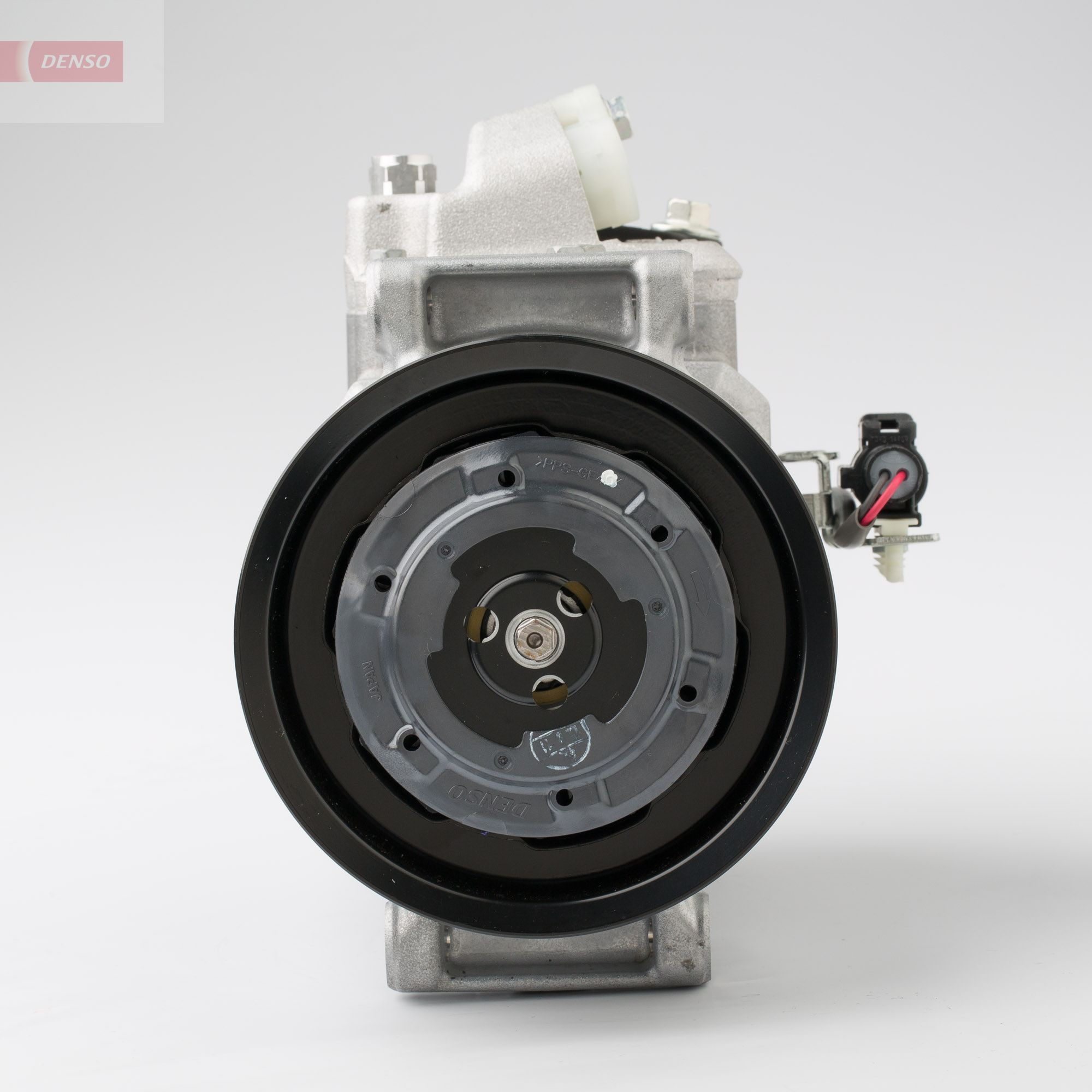 Компрессор кондиционера DCP11012 Denso
