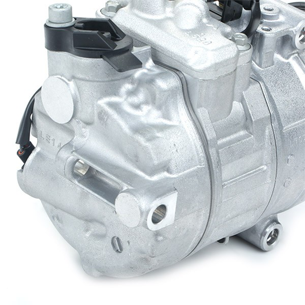 Насос кондиционера Denso DCP32022