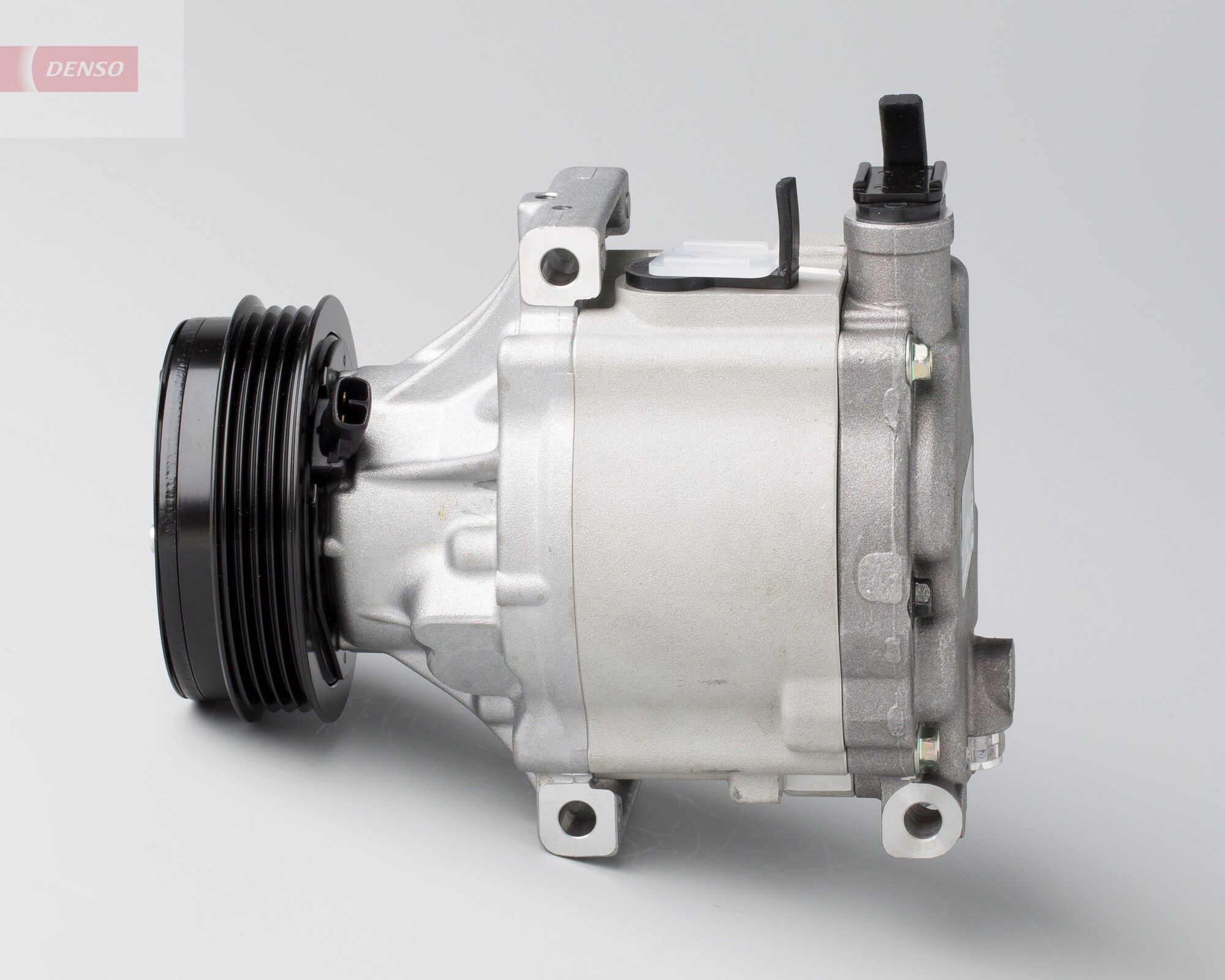 Компрессор кондиционера DCP36001 Denso