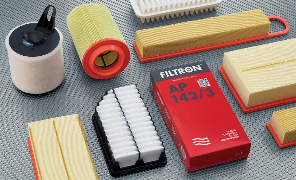 Воздушный фильтр AM4421 Filtron