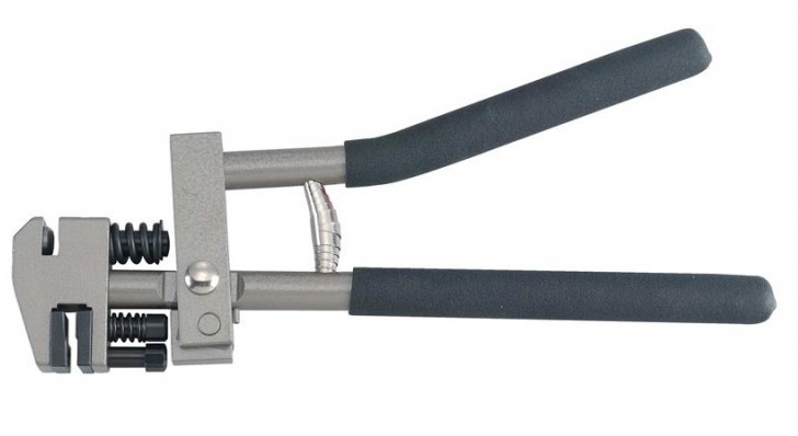 9M0106 Force