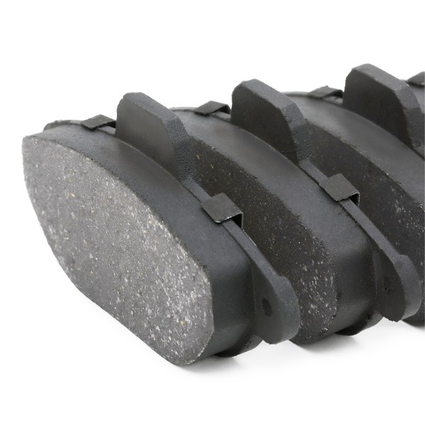 Передние тормозные колодки 05P462 LPR