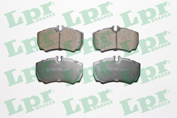 Задние тормозные колодки 05P830 LPR