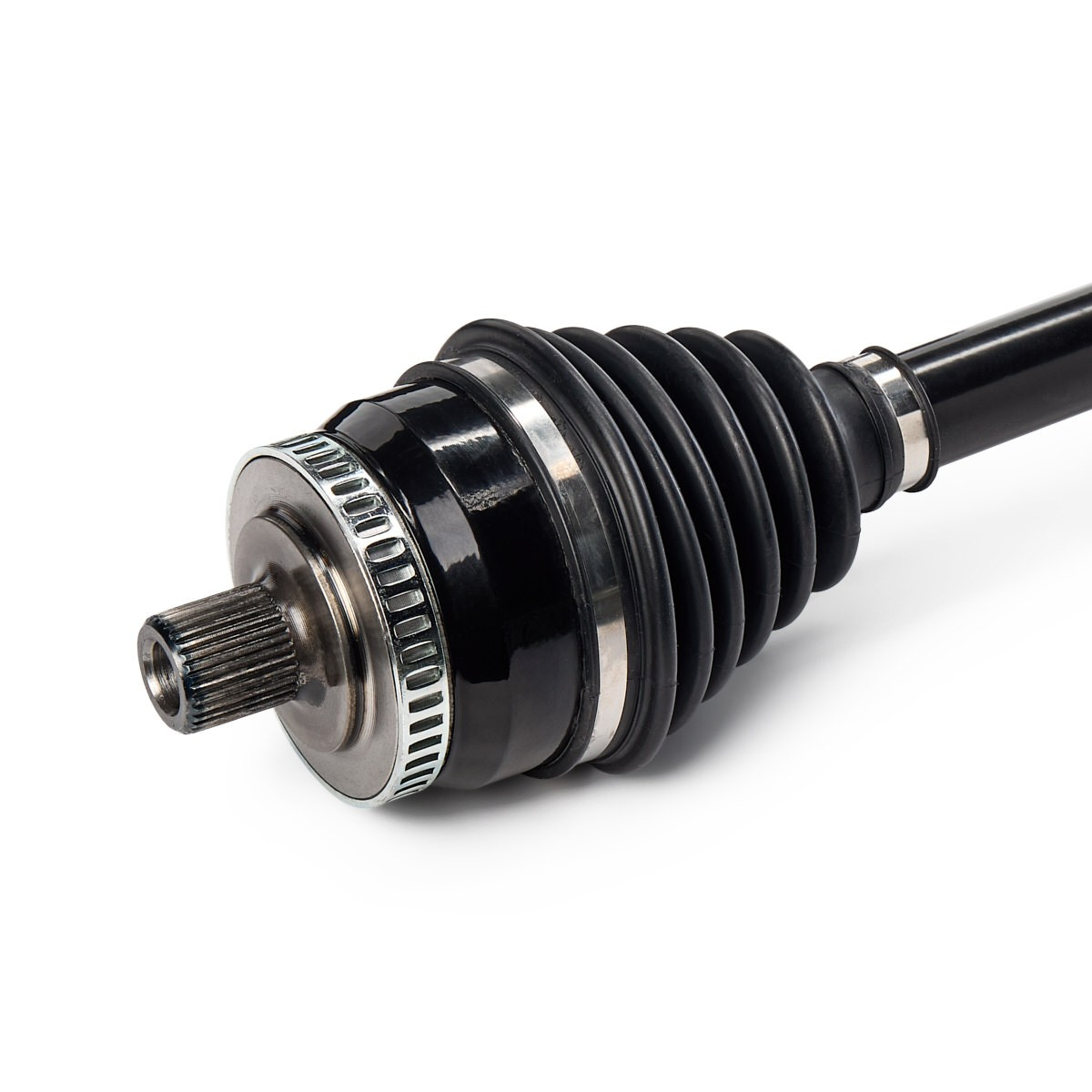Полуось передняя левая на Volkswagen Passat B5 3B3