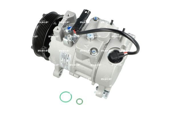 Компрессор хладагента на BMW X3  F25