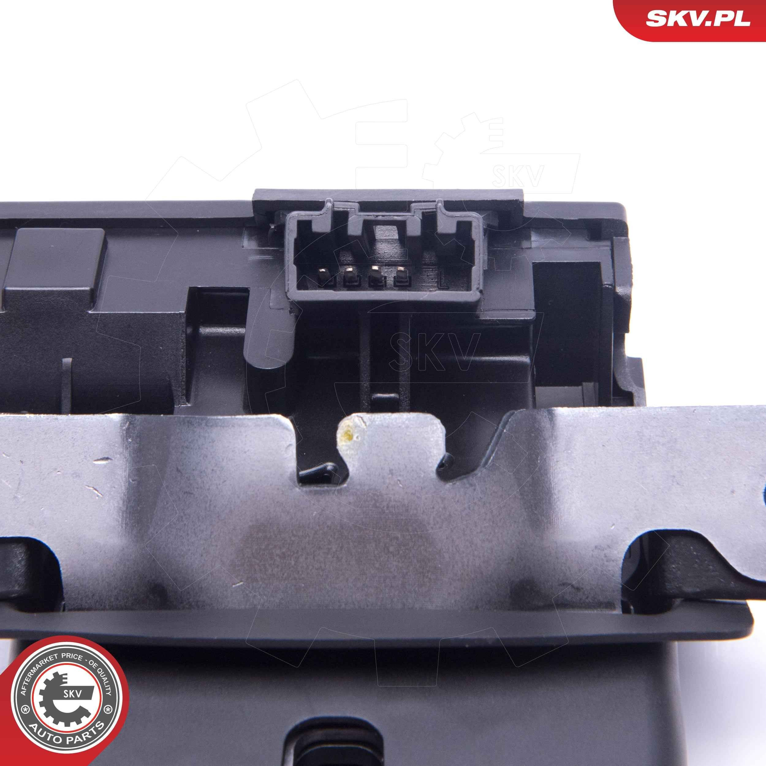 Кнопка привода замка багажника 253809U00A Toyota