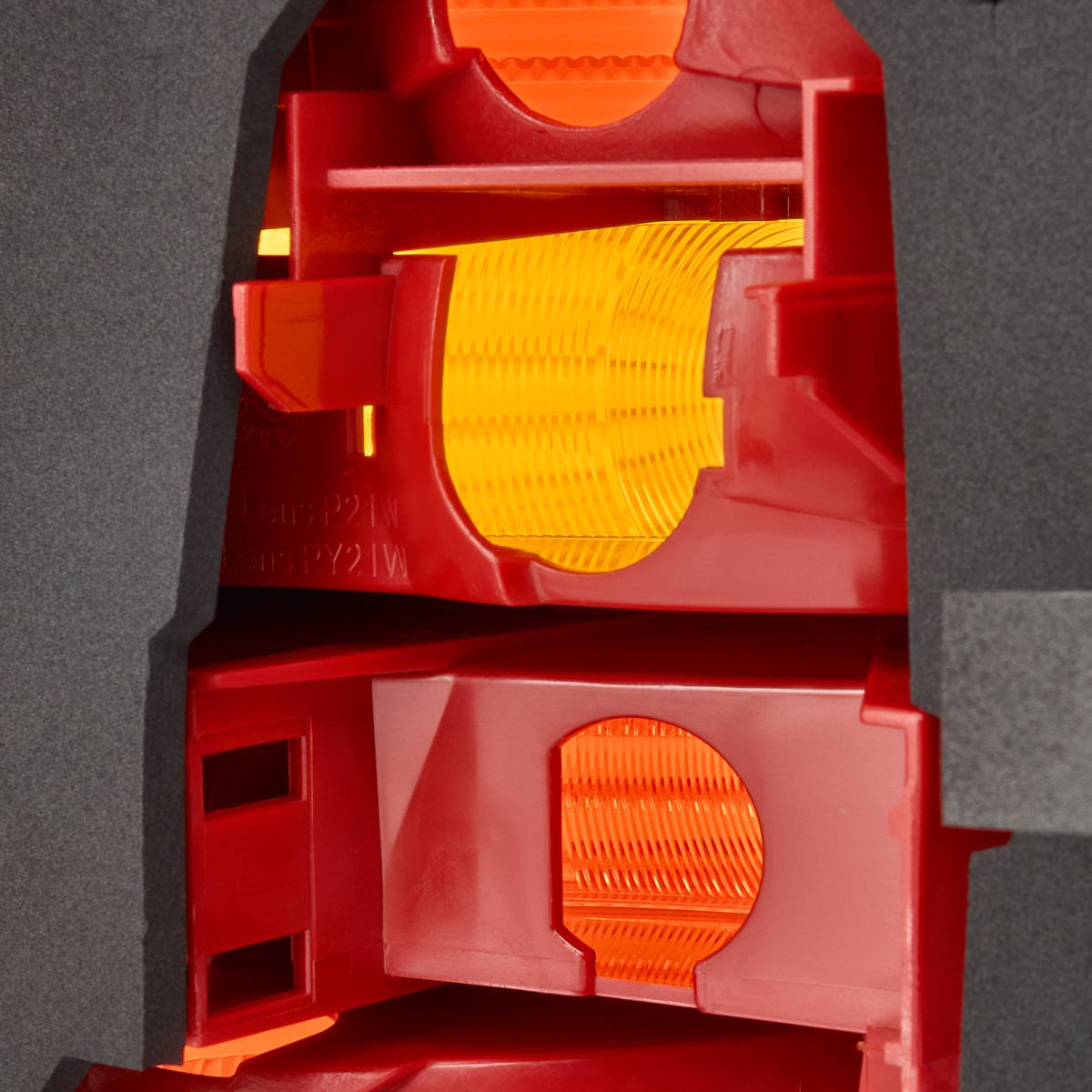 Правый стоп Magneti Marelli LLC601