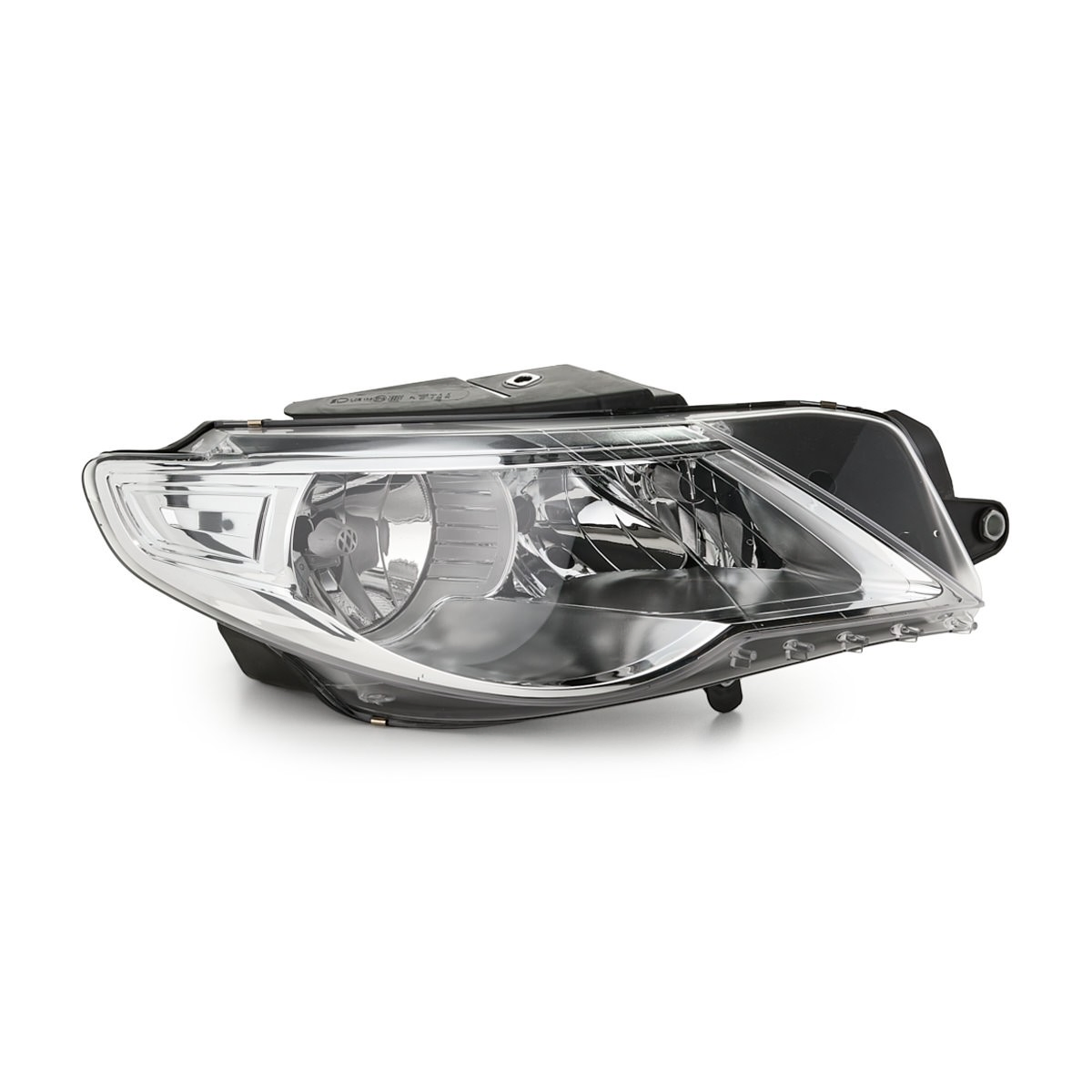 Фара передняя правая на Volkswagen Passat CC B6 357