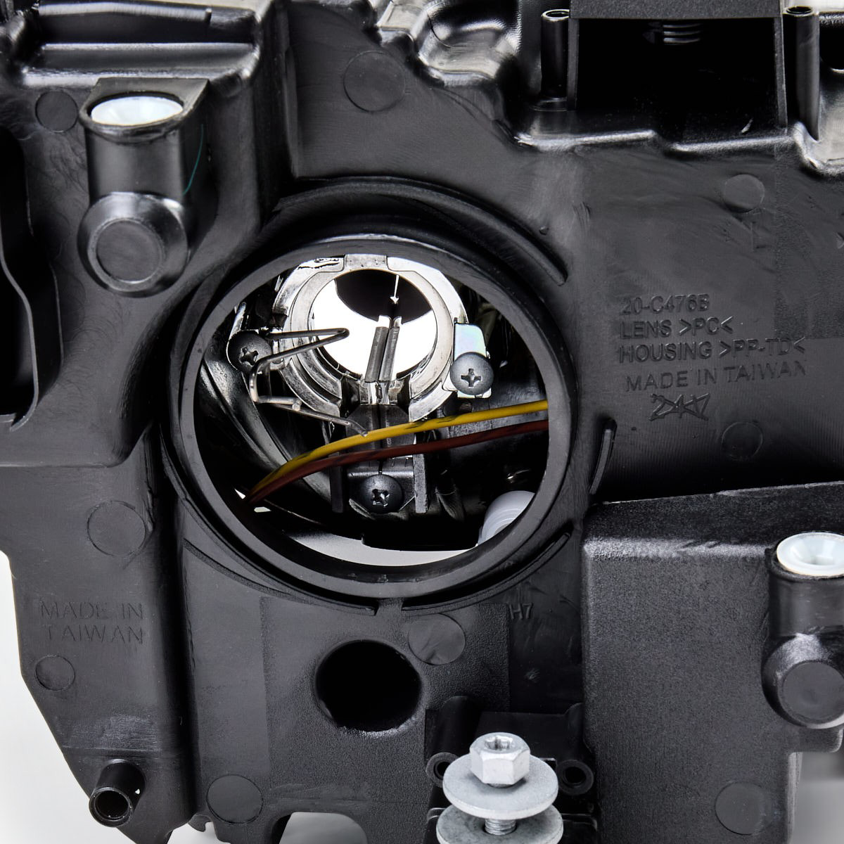 Левая фара FP7422R5E FPS