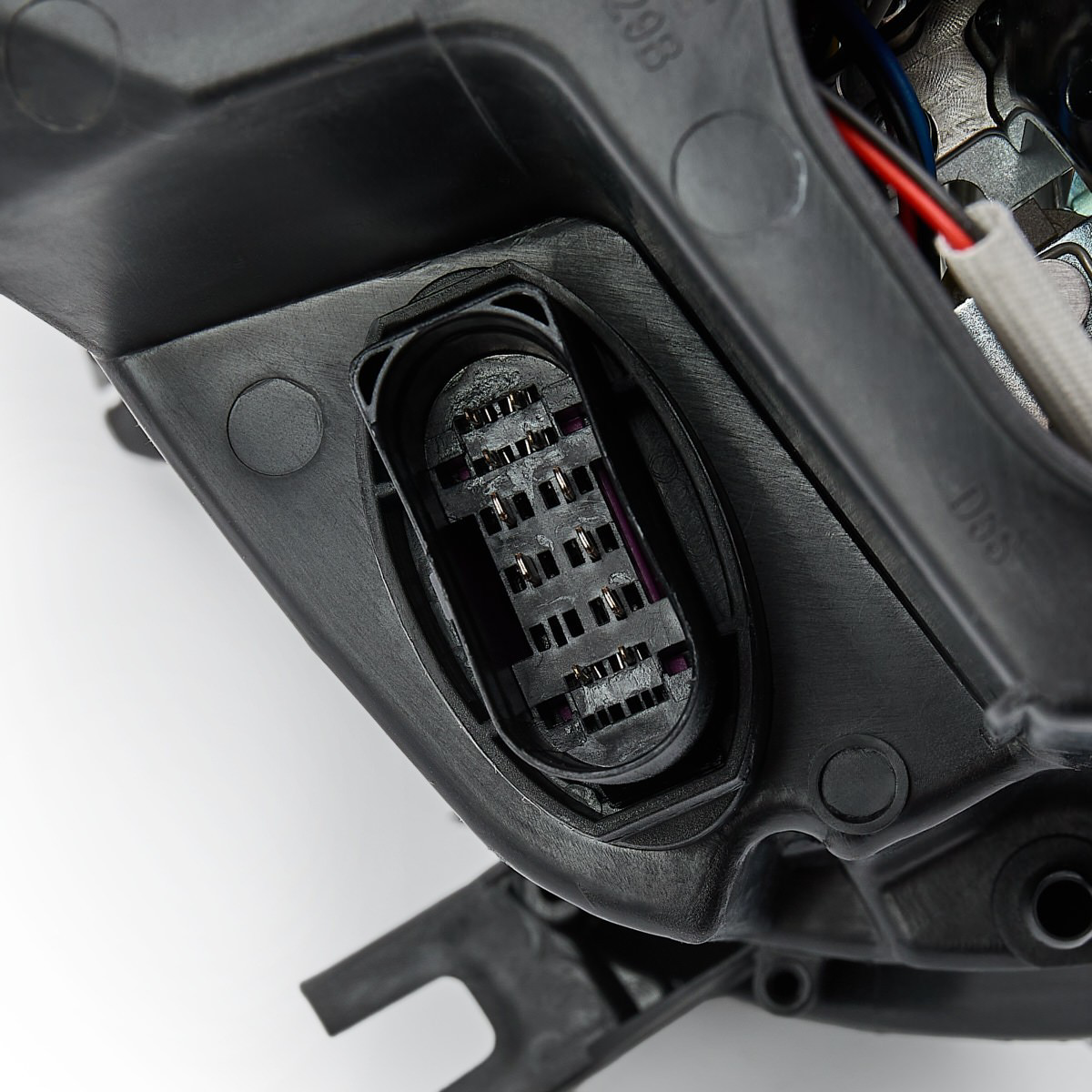 Правая блок фара Magneti Marelli LPP421 цена, от 420.38 USD
