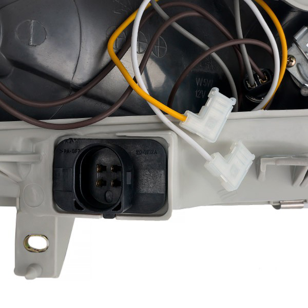 FP9522R15T TYC Фара