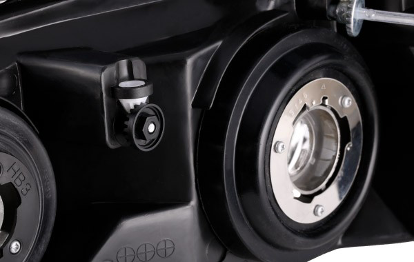 FP5051R4T TYC Фара передняя правая