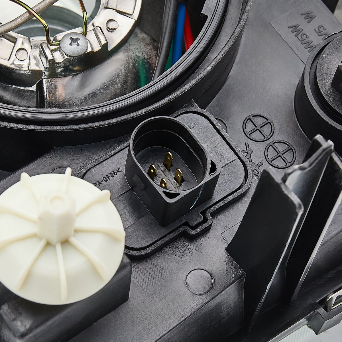 Купить FP9559R1T TYC Фара левая передняя