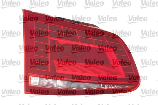 044608 VALEO Задняя левая внутренняя фара