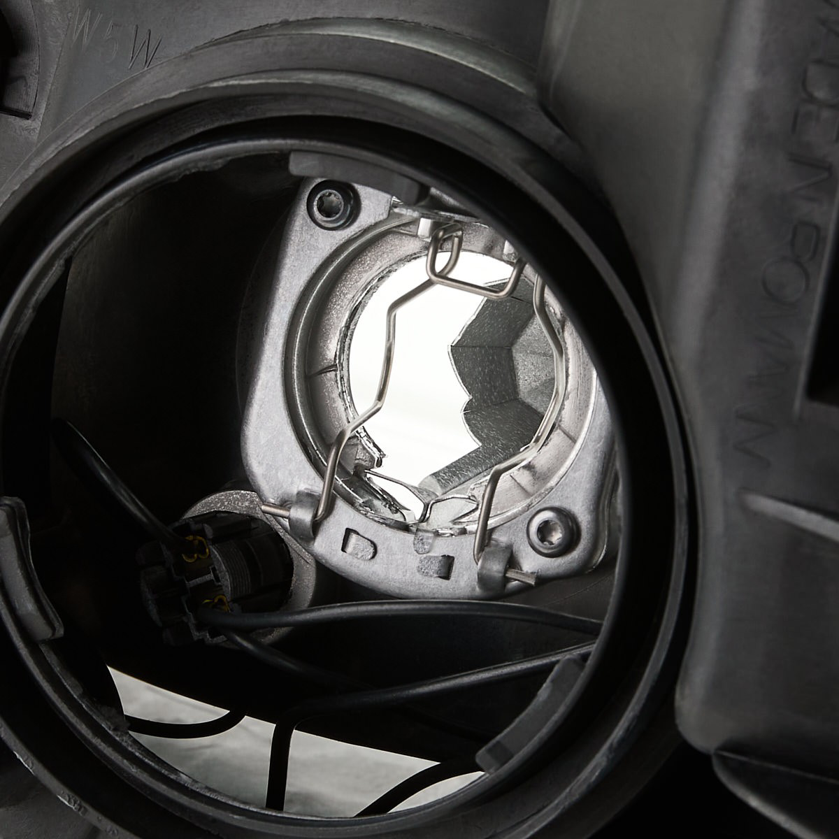 Фара правая VALEO 088335
