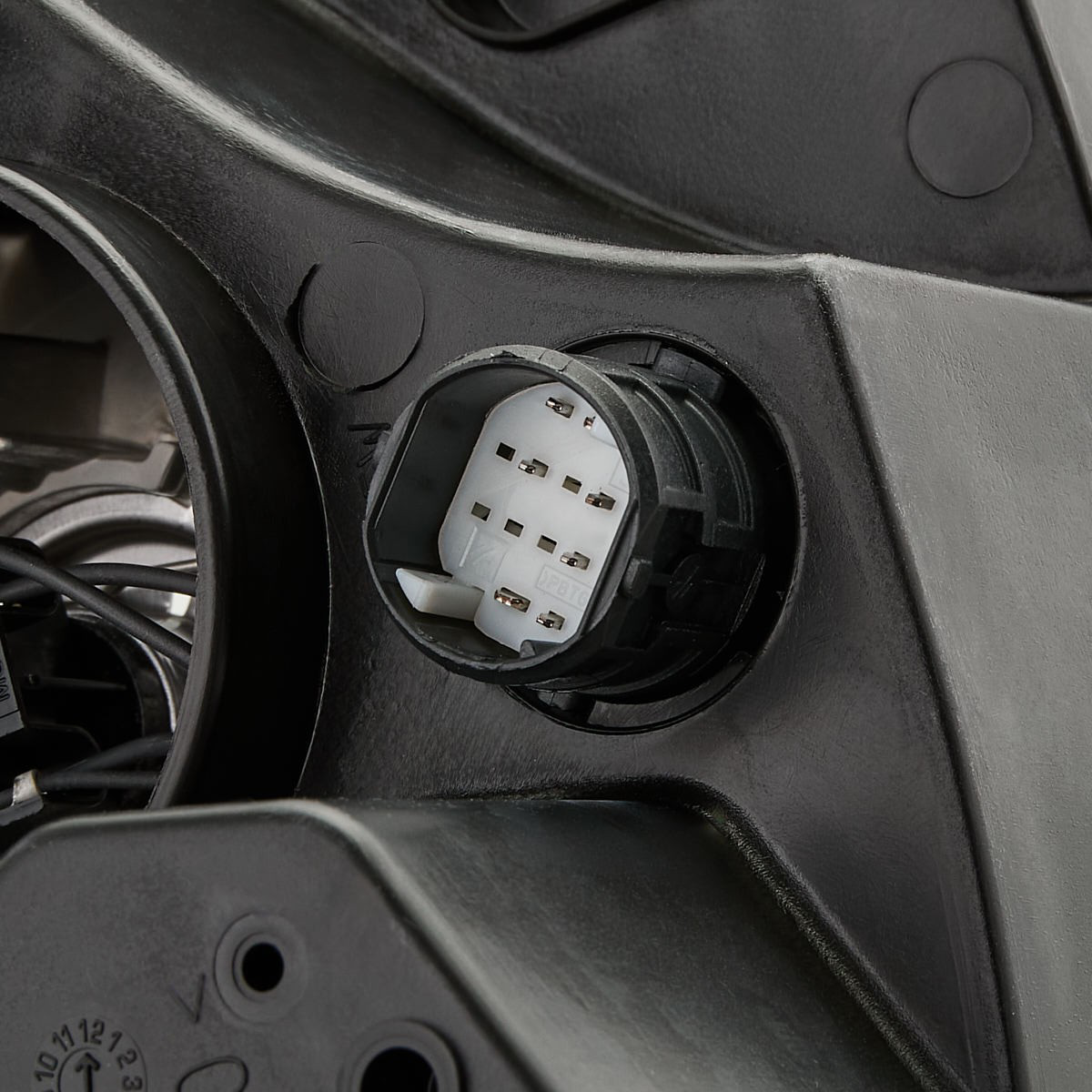 Правая блок фара VALEO 088902 цена, от 79.51 USD