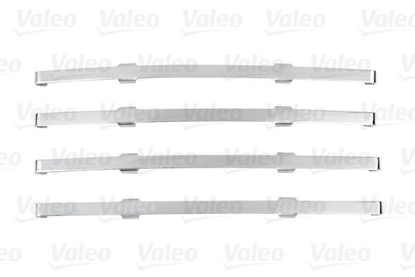 Передние тормозные колодки 882226 VALEO