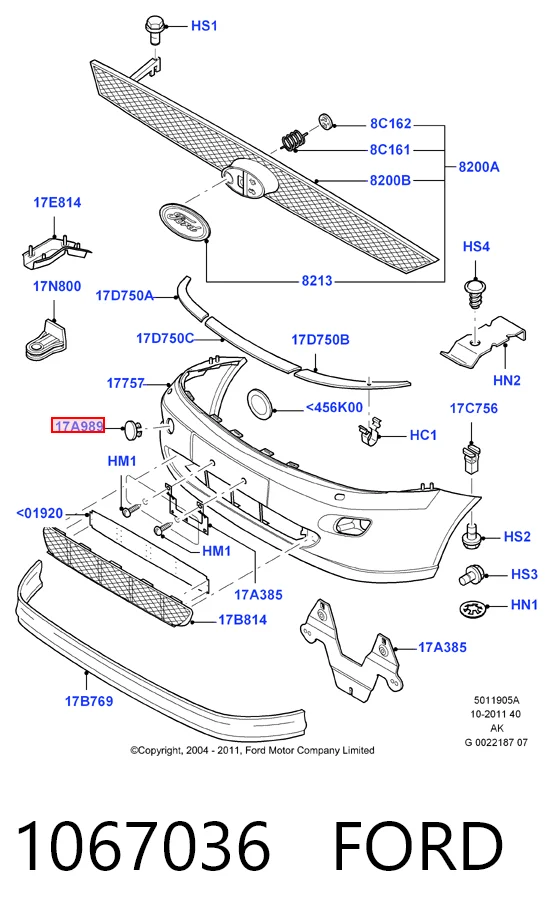 Передняя заглушка бампера буксировочного крюка на Ford Focus I DFW