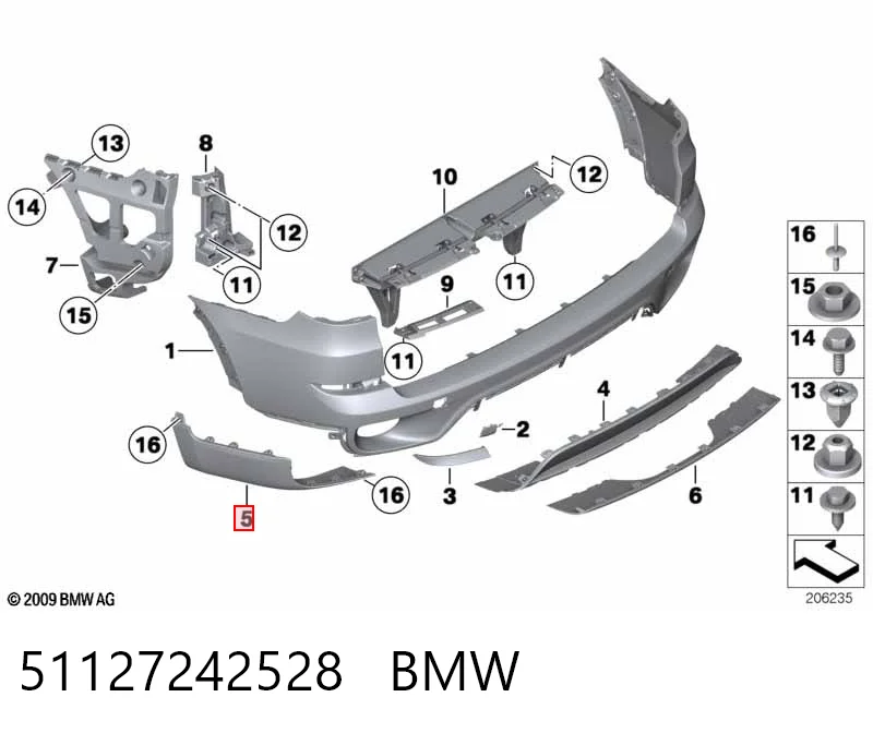51127242528 BMW Накладка бампера заднего, правая