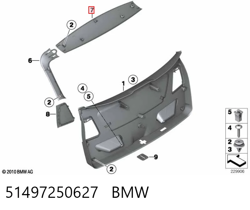7211299 BMW Обшивка крышки багажника