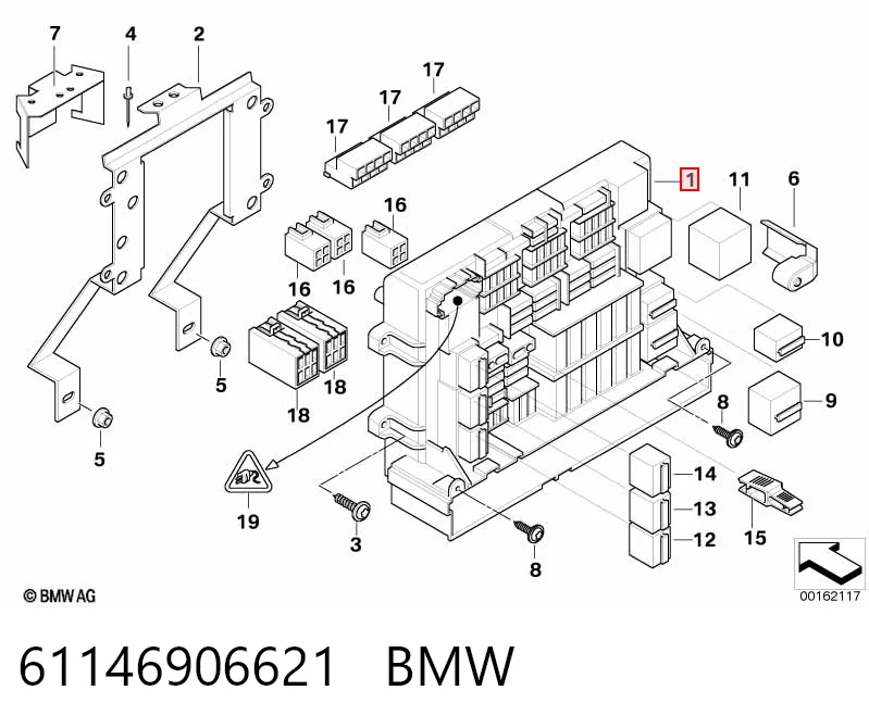 Монтажный блок предохранителей на BMW 3  E91