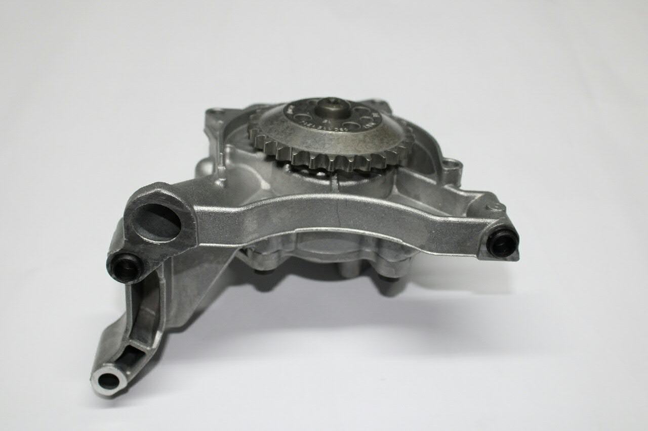 Купить 03C115105AG VAG Насос маслозакачивающий