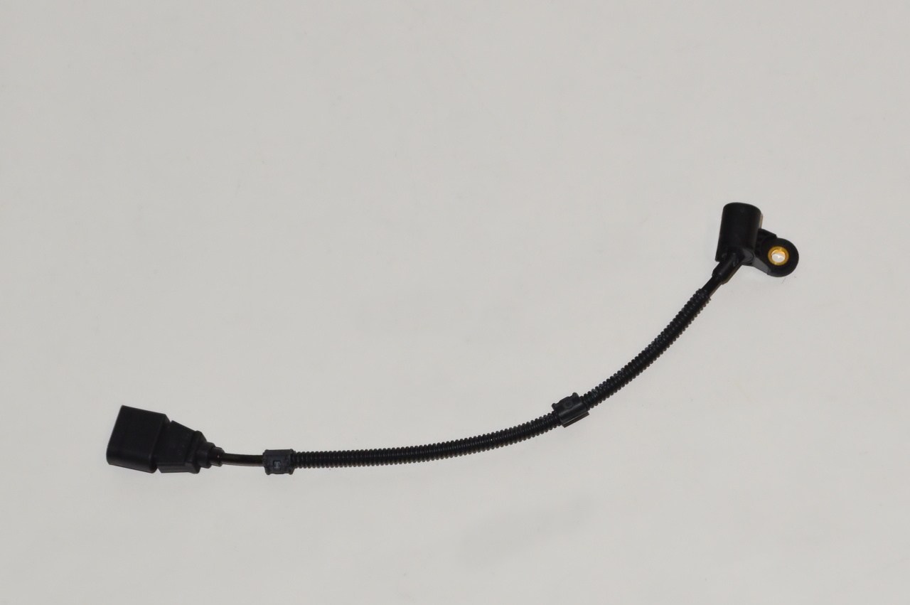 03L957147A VAG Датчик распределительного вала