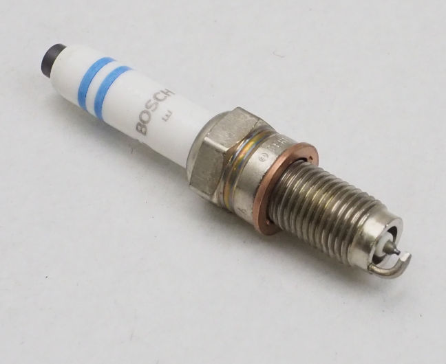 04E905612C VAG Свечи зажигания