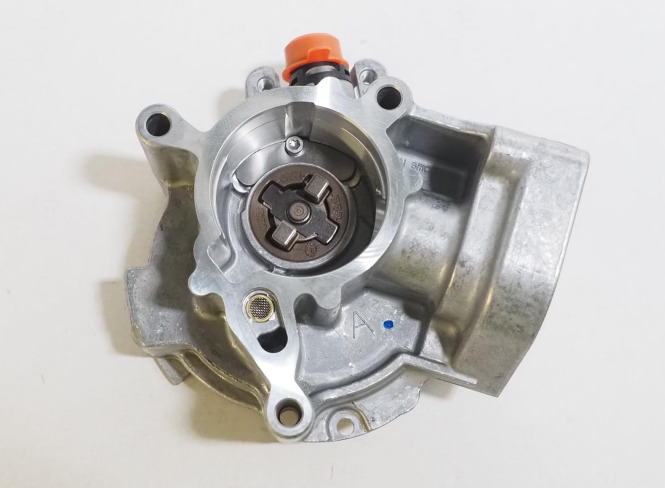 06L145100P VAG Механический вакуумный насос