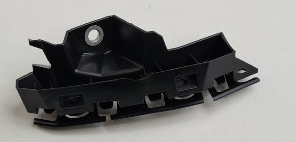 3CM807050 VAG Направляющая переднего бампера правая