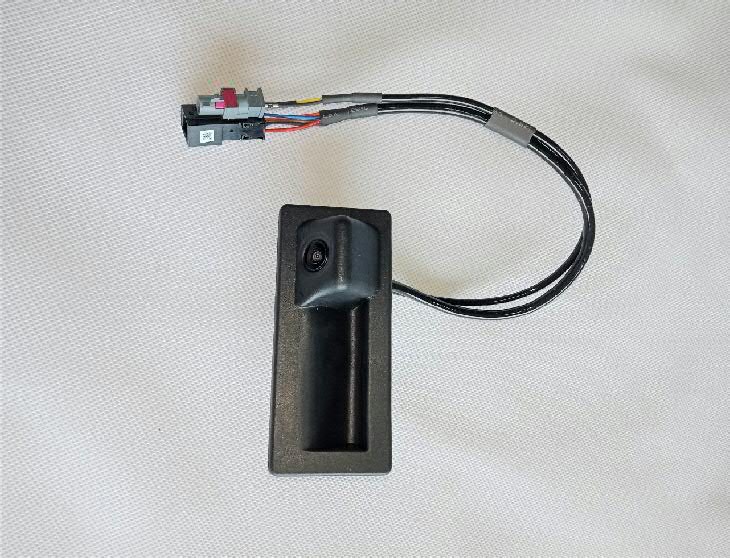 3V0827566L VAG Кнопка привода замка крышки багажника (двери 3/5-й (ляды)