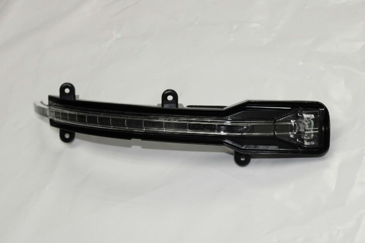 Купить 4L0949102C VAG Указатель поворота зеркала правый