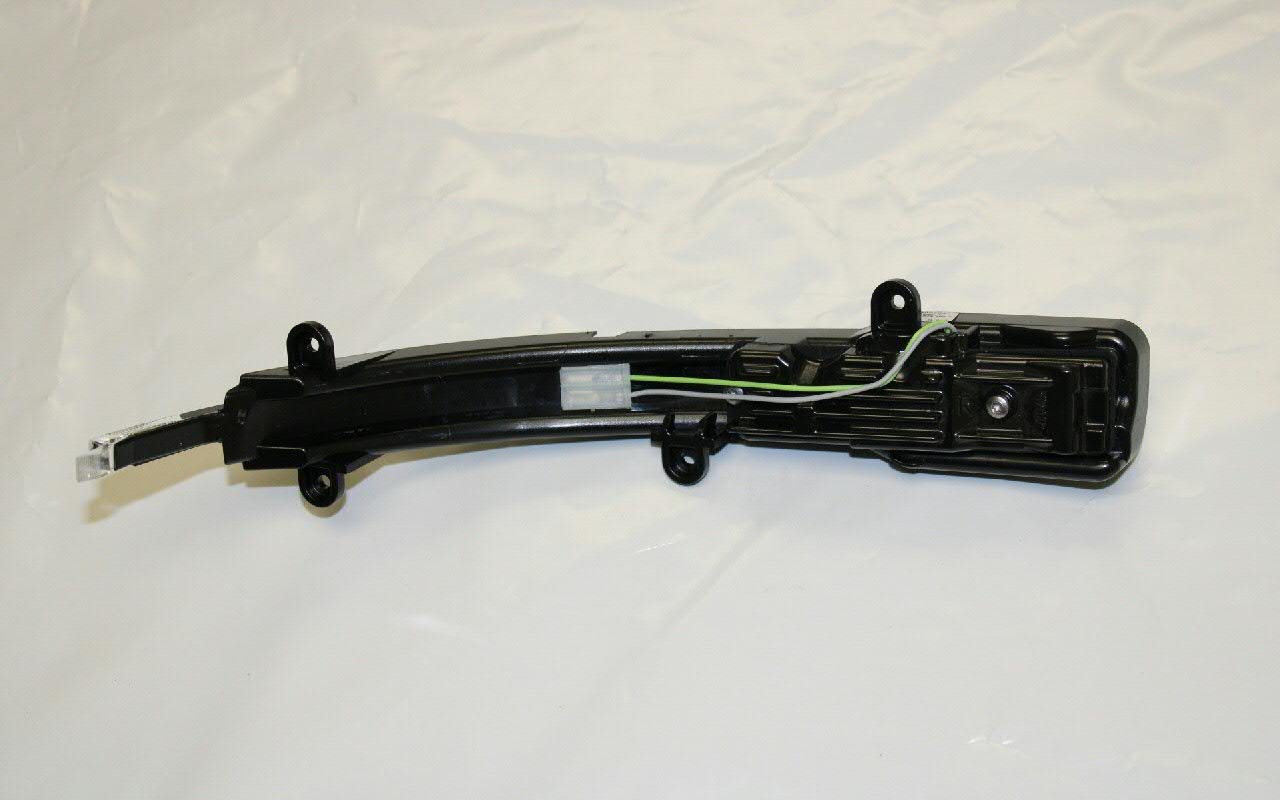 Указатель поворота зеркала, правый VAG 4L0949102C цена, от 87.72 USD