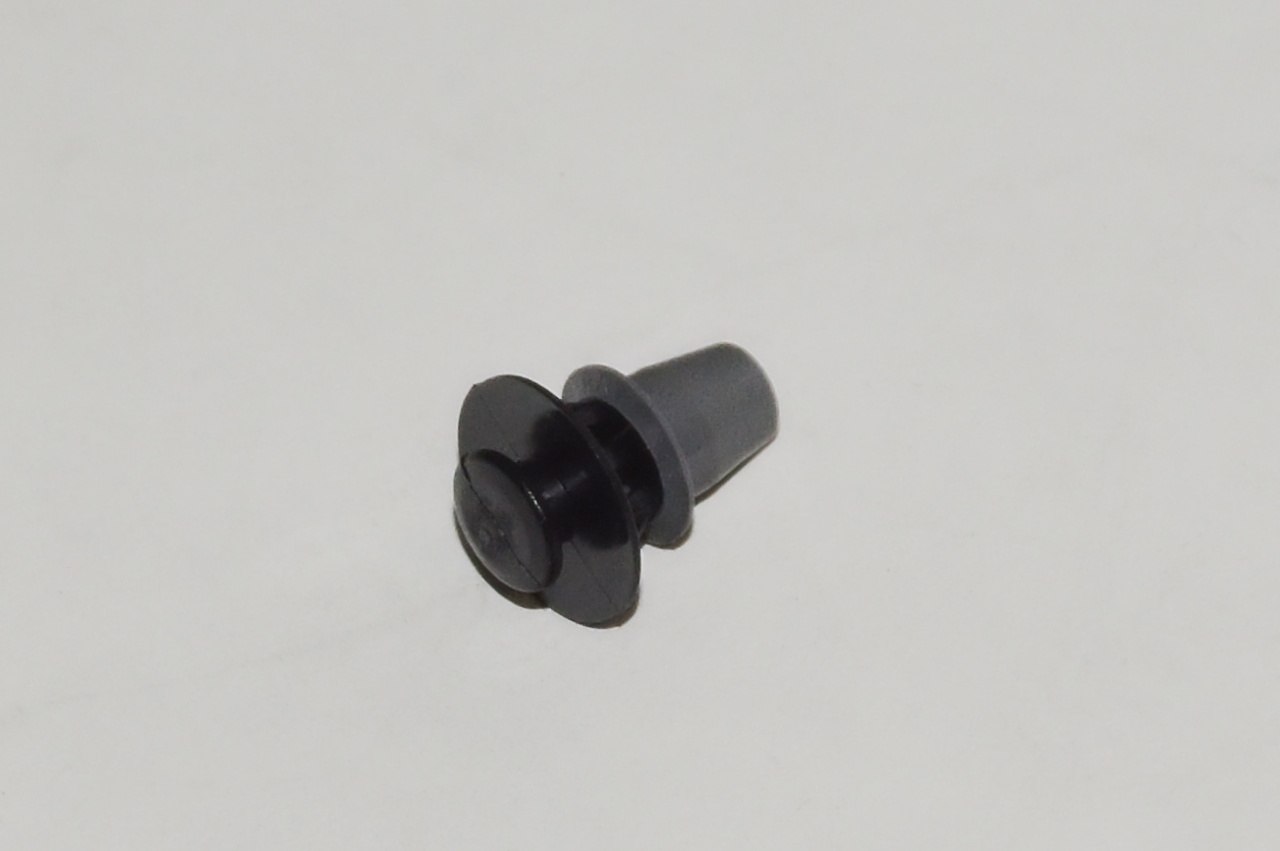 Пистон крепления подкрылка переднего крыла Icor GS6408P461X цена, от 3.72 USD