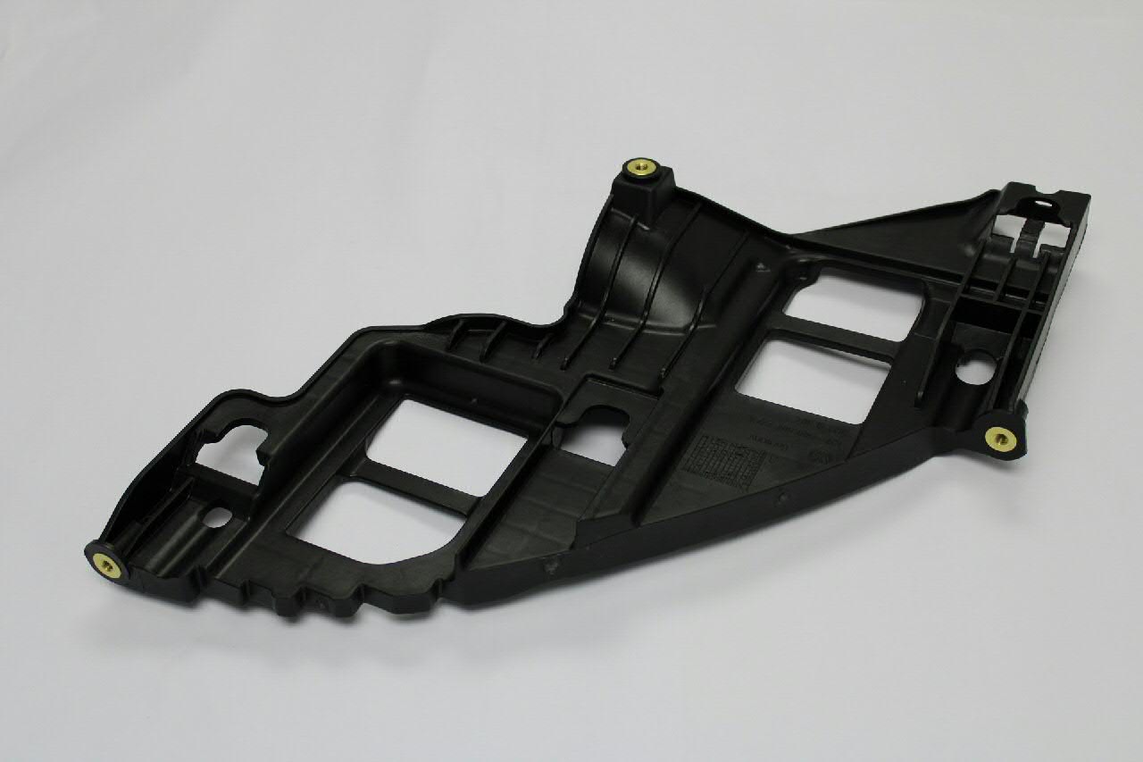 Направляющая переднего бампера левая VAG 5K0807227A цена, от 15.20 USD