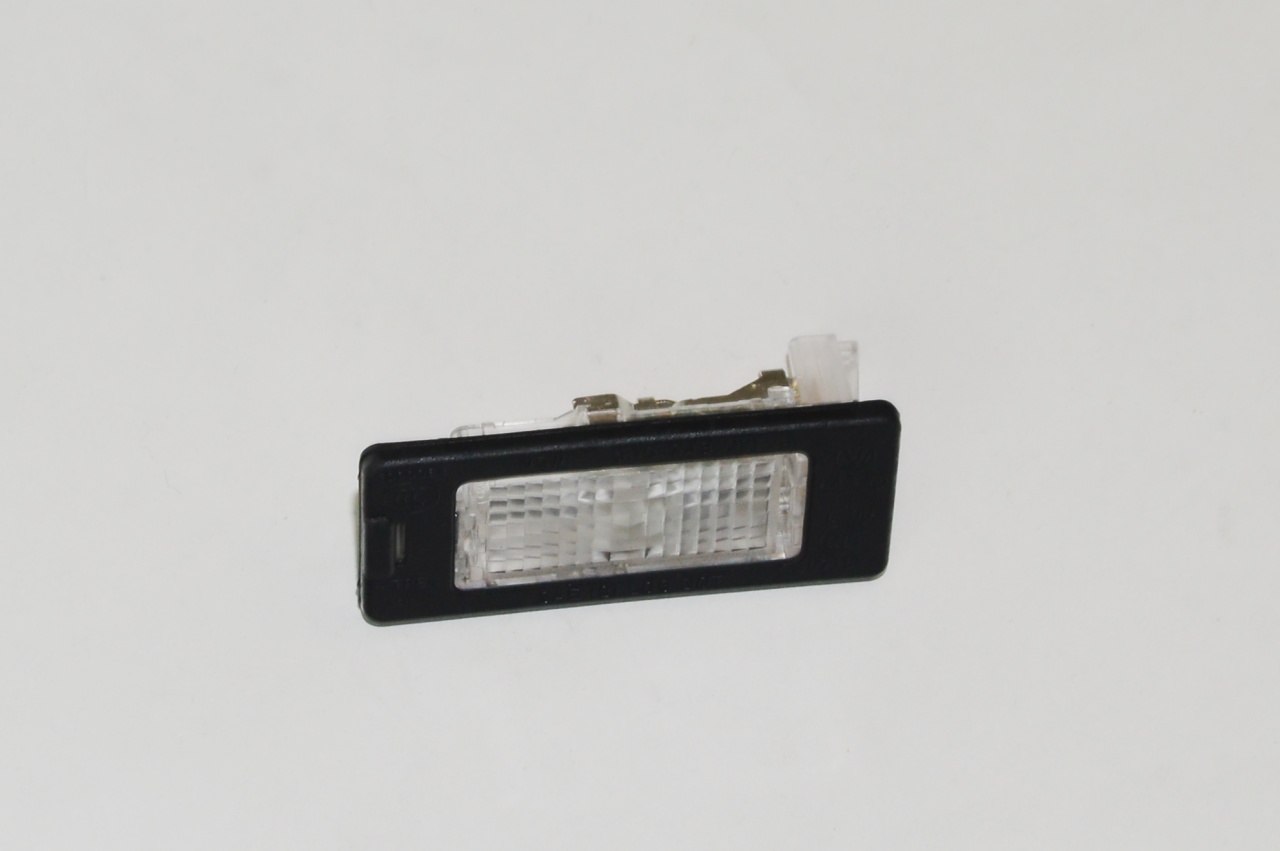 5N0943021B VAG Фонарь освещения номера