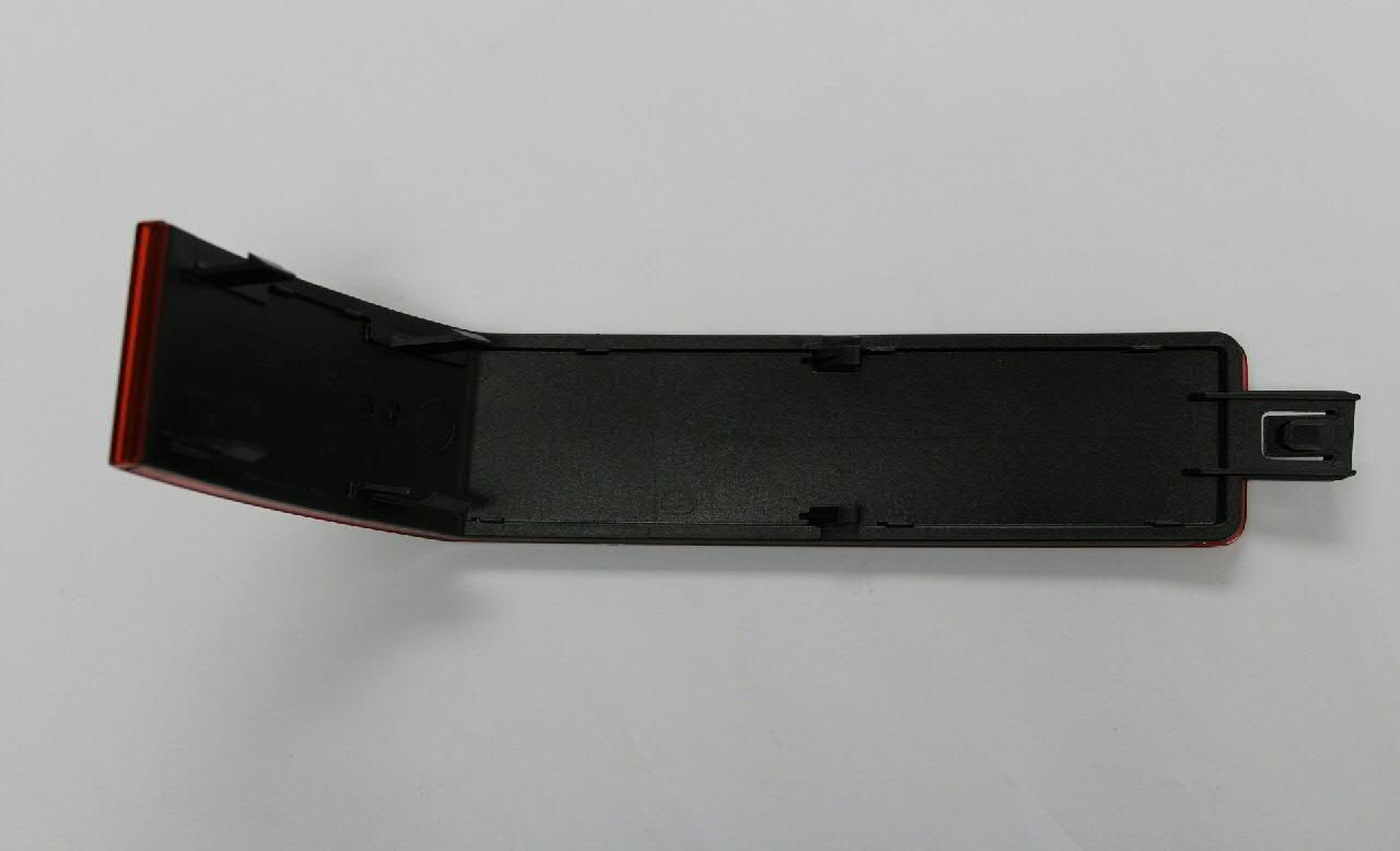 Отражатель бампера заднего правый VAG 7C0945106 цена, от 31.60 USD